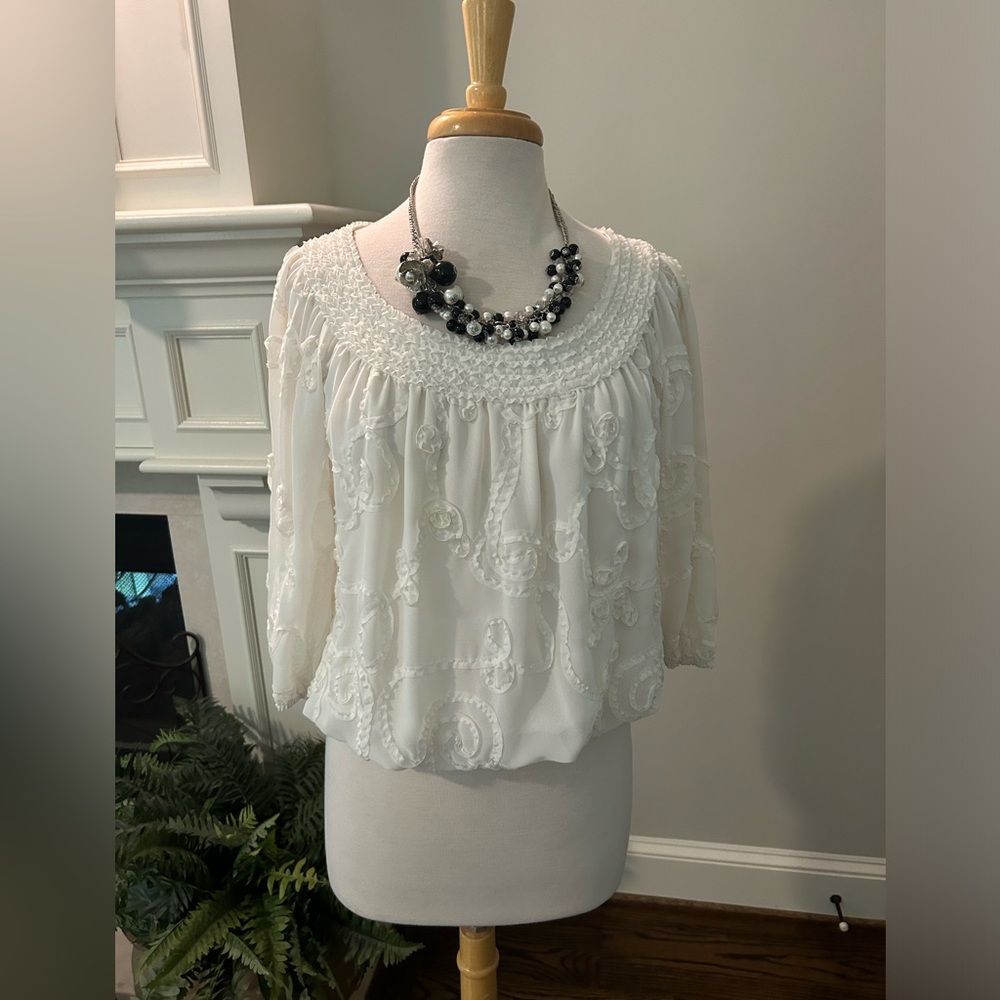 Max Edition | Women's Scoop Ruffle Neck Slip-On Scroll Detail Ivory White Sz S